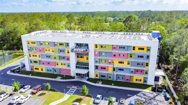 $1,317 | 2166 Northwest 55th Boulevard, Unit 300, Gainesville, FL 32653