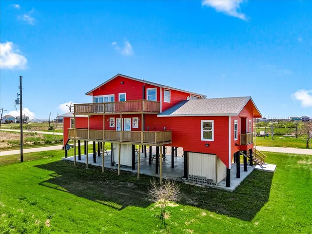 $799,000 | 920 17th Street, Port Bolivar, TX 77650