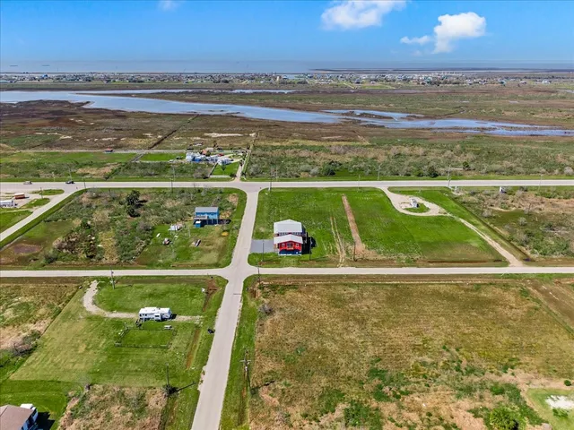 $799,000 | 920 17th Street, Port Bolivar, TX 77650