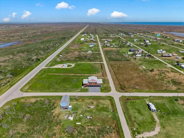 $799,000 | 920 17th Street, Port Bolivar, TX 77650