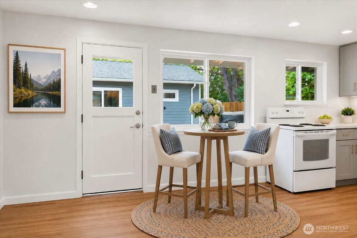 851 Pierce Avenue Northeast Renton, WA 98056 - Photo 9 of 36