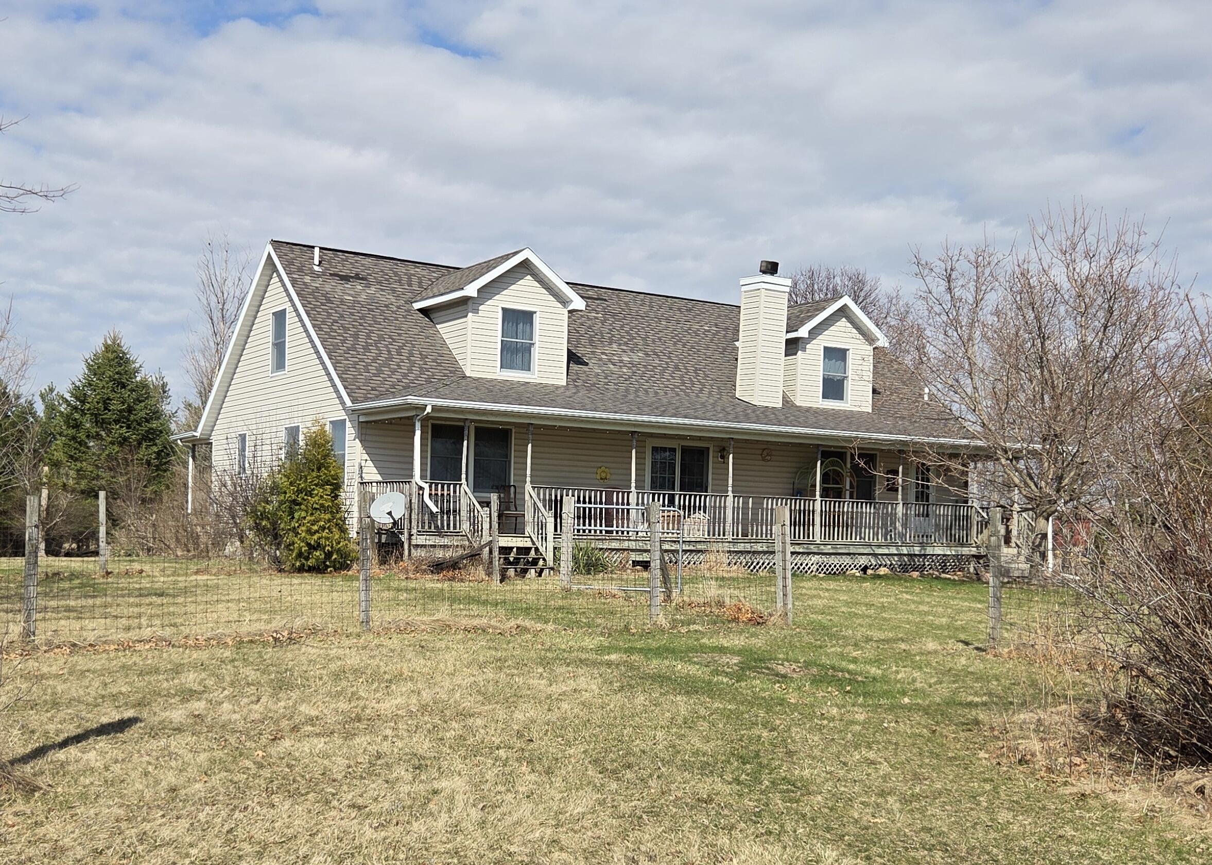 13631 Bemis Road Manchester, MI 48158 - Photo 1 of 33 Exterior Front