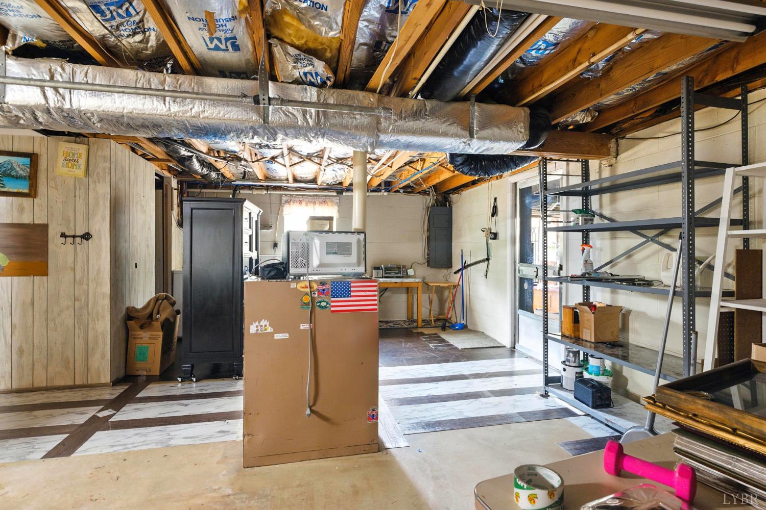 112 Hillside Road Hurt, VA 24563 - Photo 25 of 39 a view of parking garage