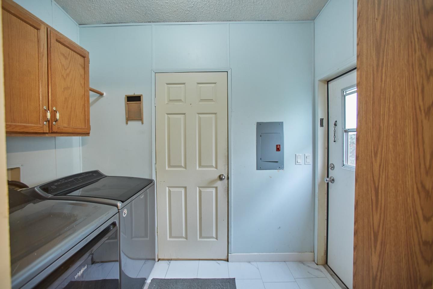 20 Russell Road, Unit 9 Salinas, CA 93906 - Photo 19 of 25 a kitchen with a sink and cabinets