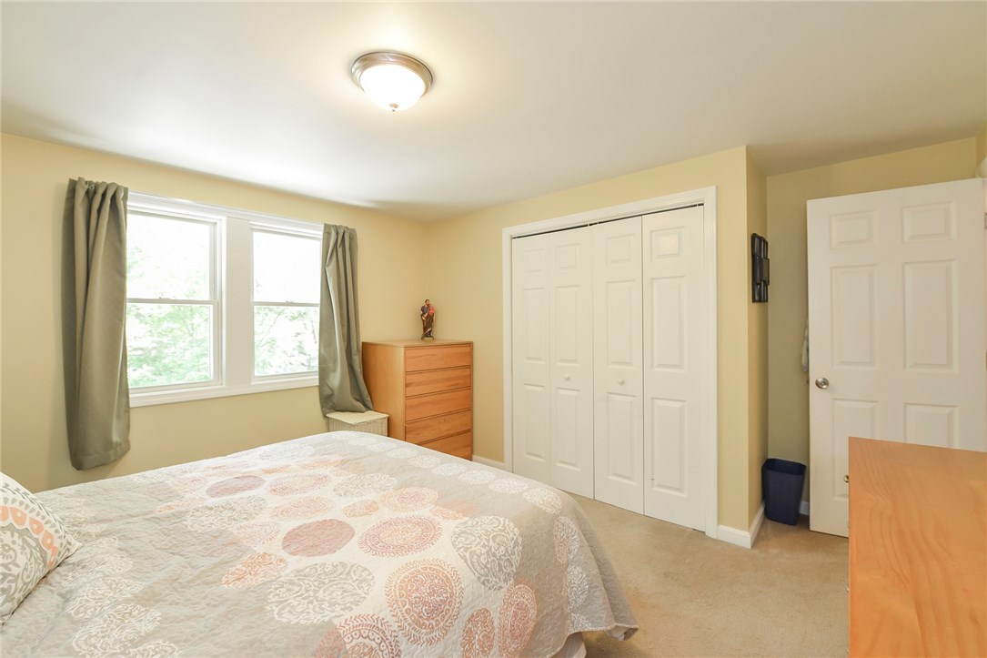 528 Log Road Smithfield, RI 02917 - Photo 20 of 33