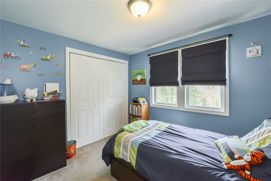 528 Log Road Smithfield, RI 02917 - Photo 23 of 33