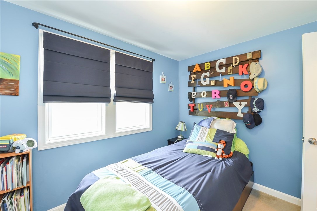 528 Log Road Smithfield, RI 02917 - Photo 24 of 33