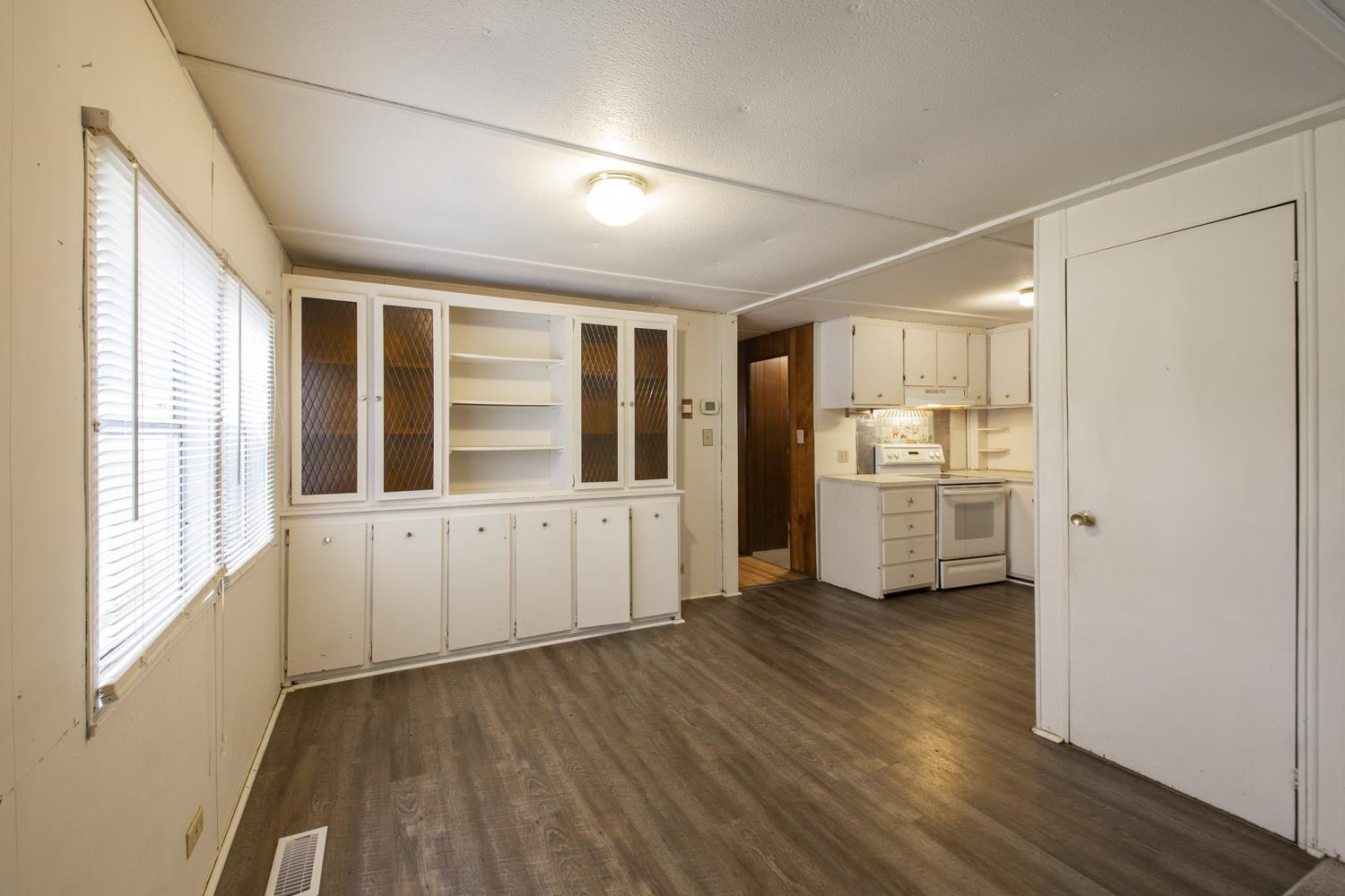 429 Grovemont Road Raleigh, NC 27603 - Photo 6 of 15 Photo 6
