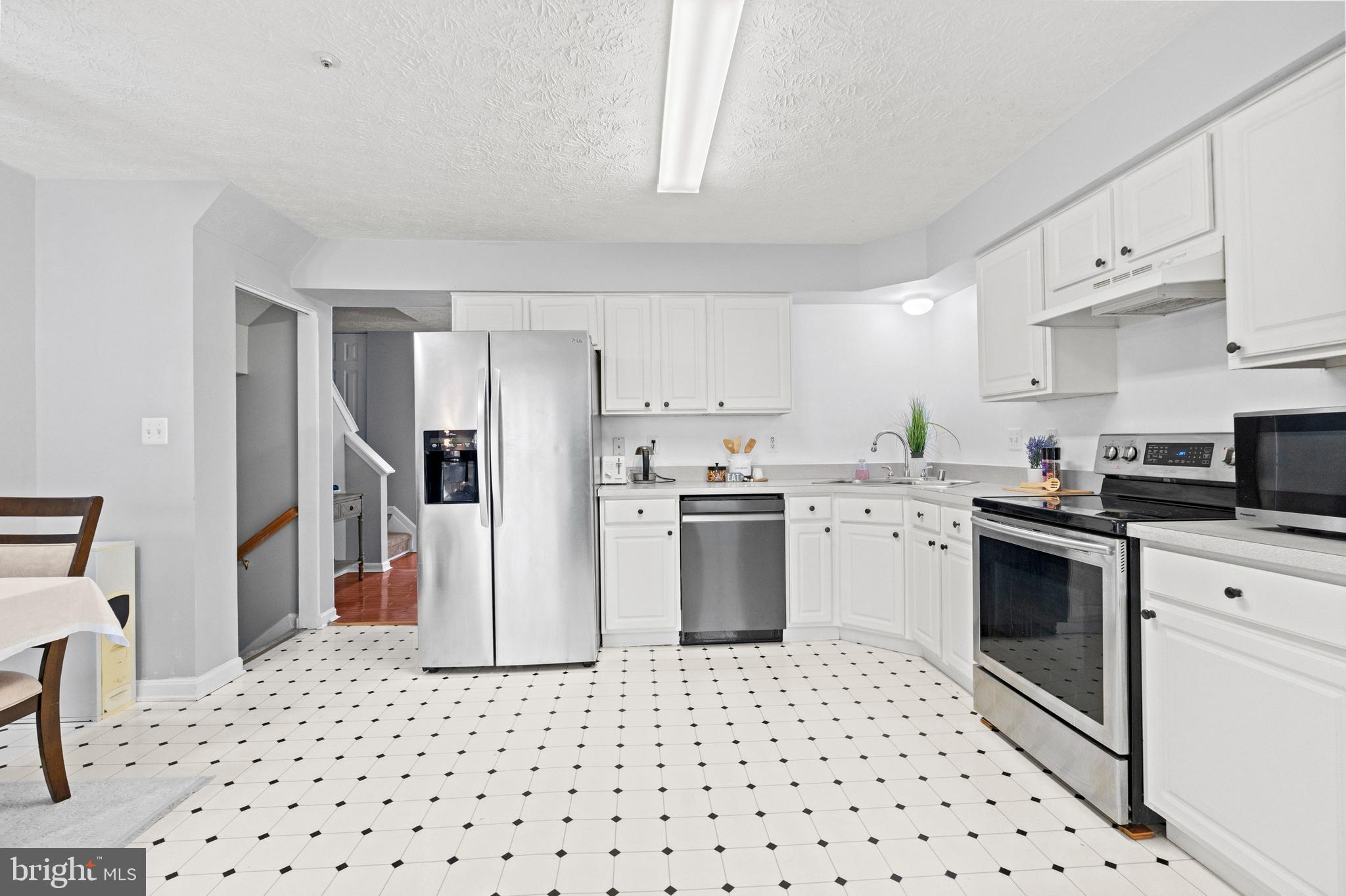 5035 Bridgeford Circle Rosedale, MD 21237 - Photo 6 of 27