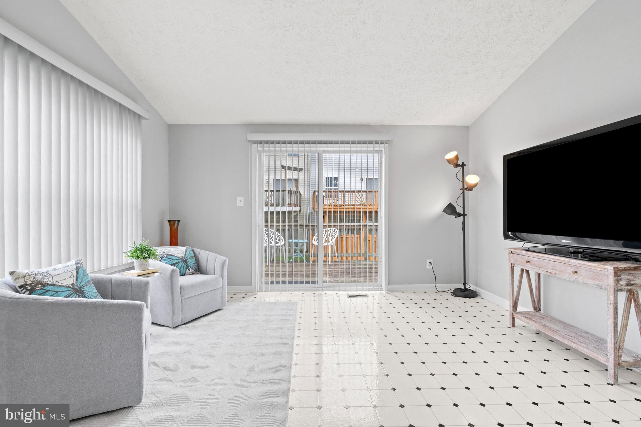 5035 Bridgeford Circle Rosedale, MD 21237 - Photo 10 of 27