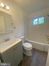 32 South Monroe Road Annapolis, MD 21402 - Photo 9 of 13 Bathroom