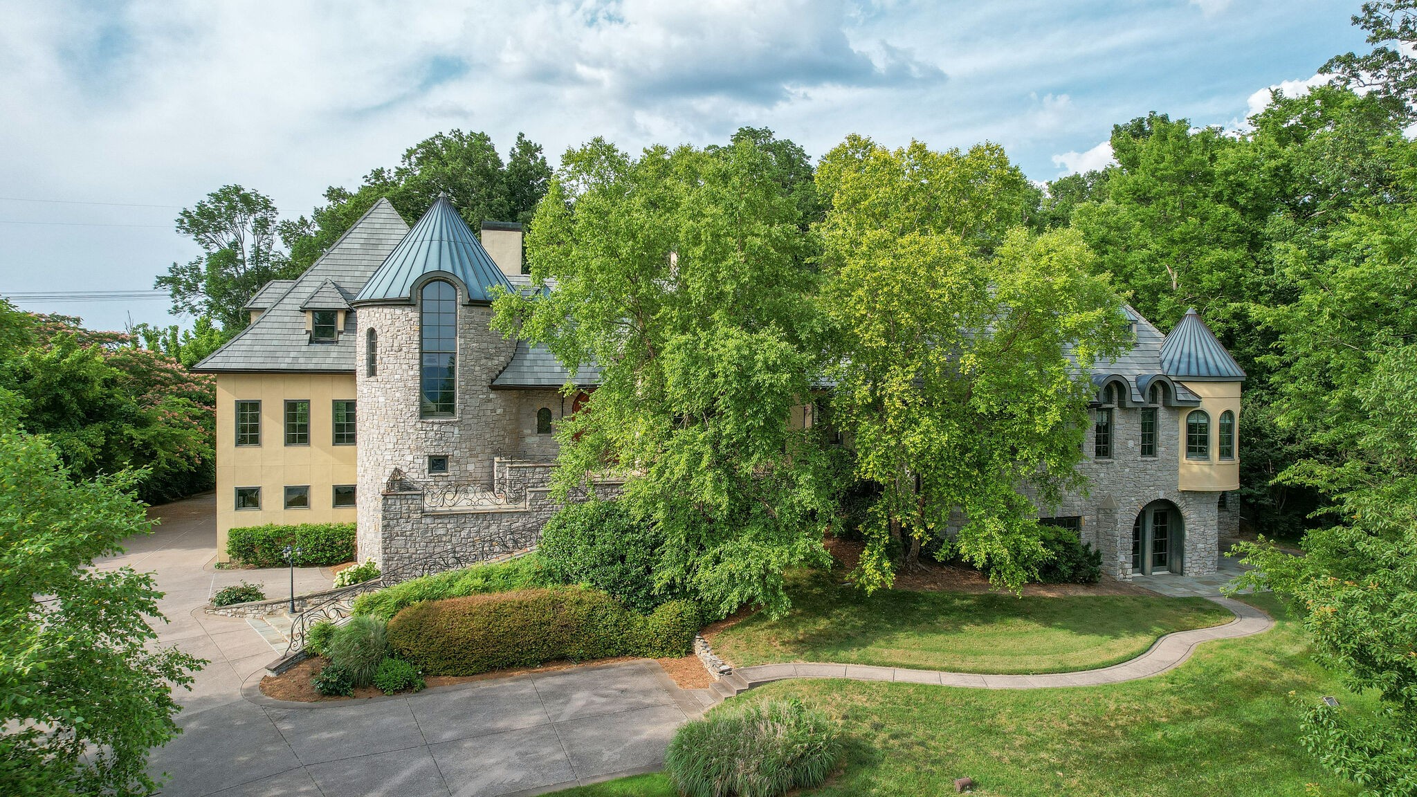 510 Legends Ridge Court Franklin, TN 37069 - Photo 2 of 46 Gallery Image 2
