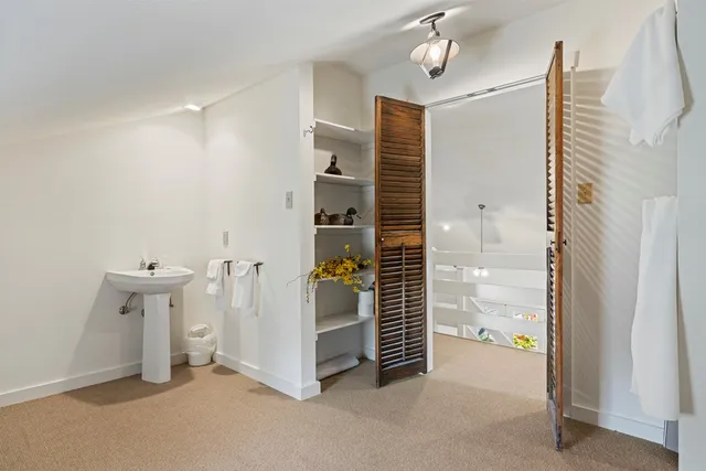 a view of empty room with windows