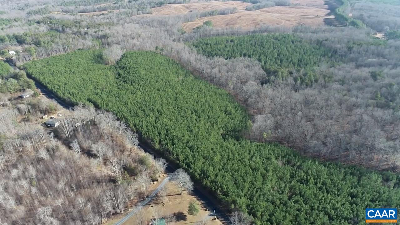 2 Hardware Road Arvonia, VA 23004 - Photo 5 of 17
