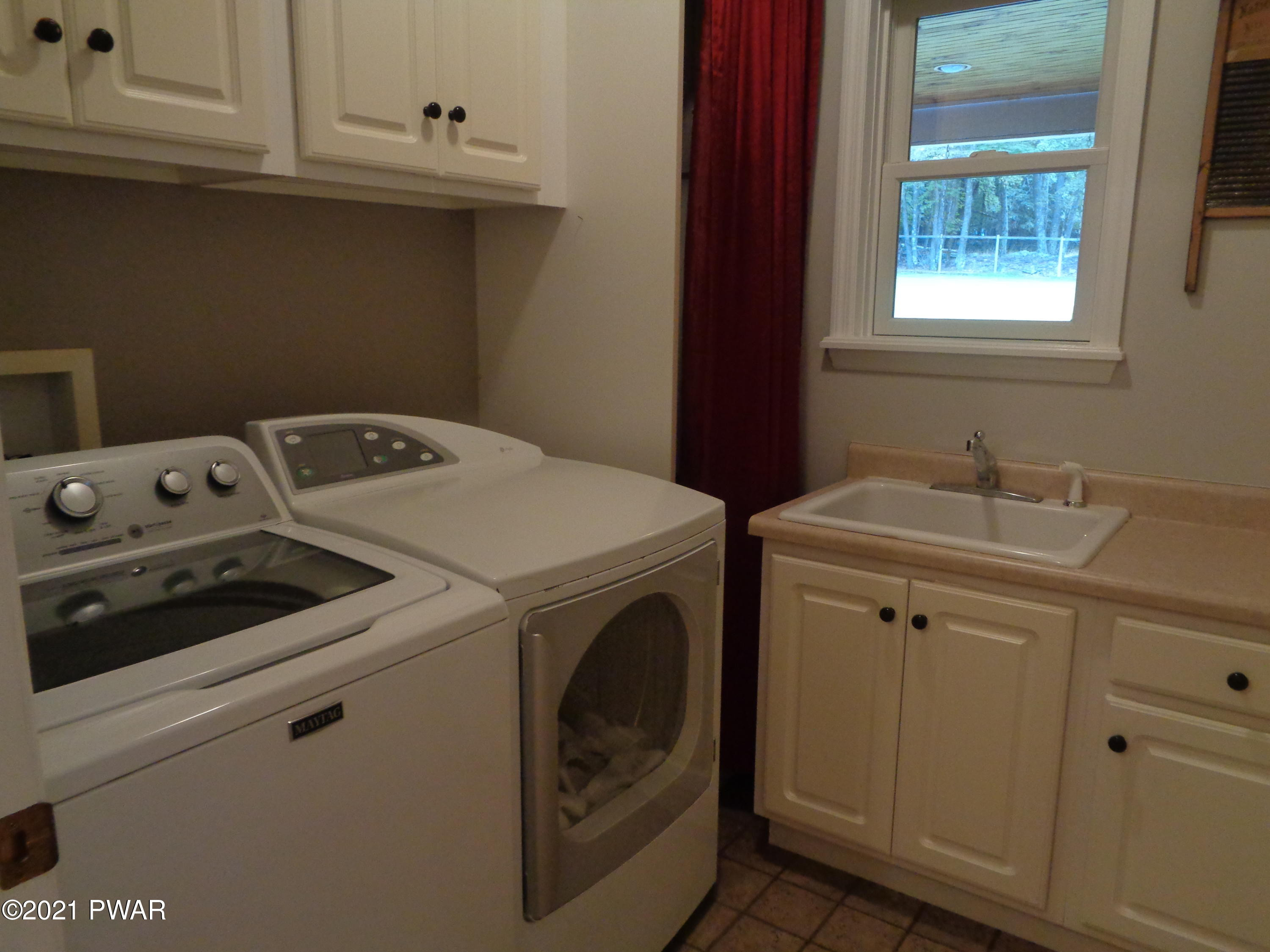 210 Husson Road Milford, PA 18337 - Photo 52 of 68 Laundry Room