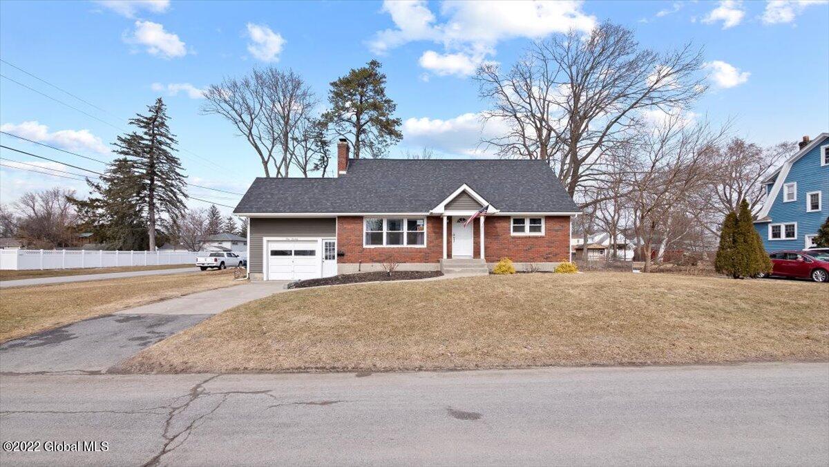 170 Caldicott Road Schenectady, NY 12303 - Photo 1 of 32 Front