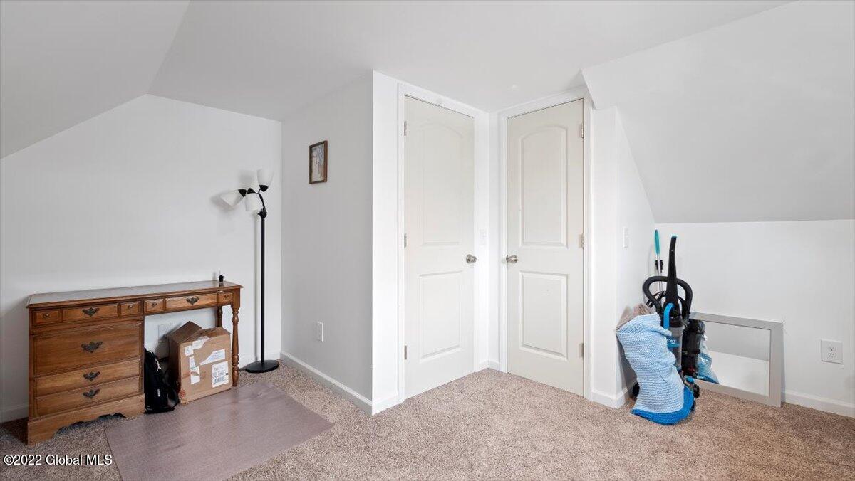 170 Caldicott Road Schenectady, NY 12303 - Photo 26 of 32 27-P1011235
