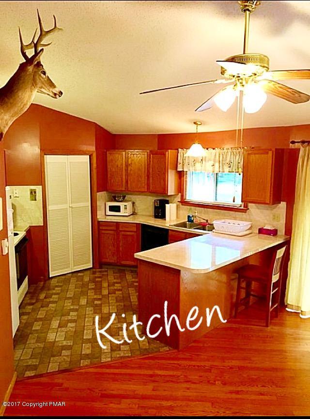 22 Pinetree Road Albrightsville, PA 18210 - Photo 10 of 18 Kitchen