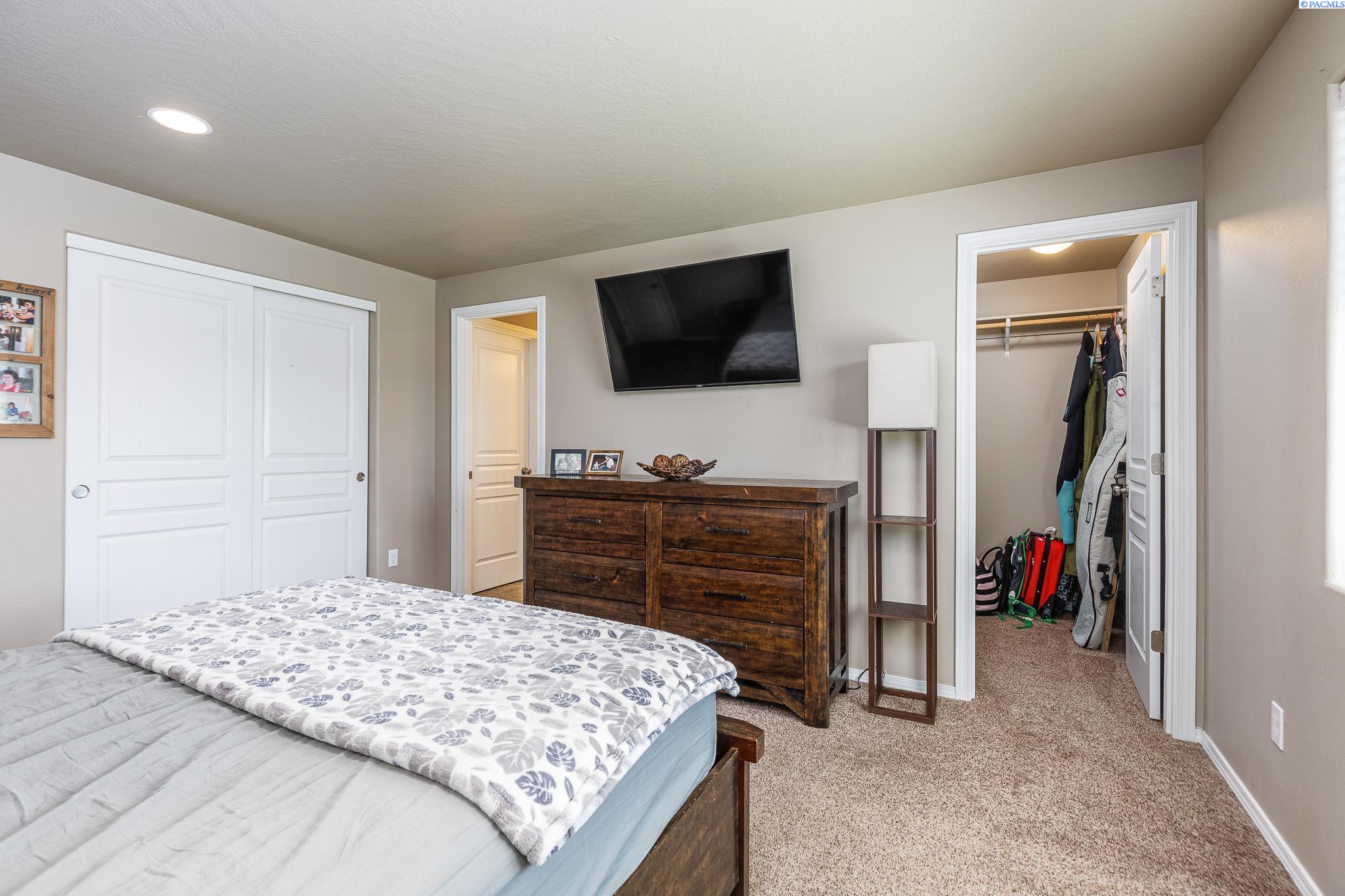 6910 Three Rivers Drive Pasco, WA 99301 - Photo 16 of 28 Gallery Image 16