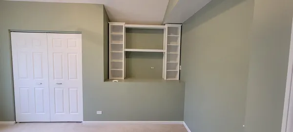 $3,300 | 260 Shipland Drive, Crystal Lake, IL 60012