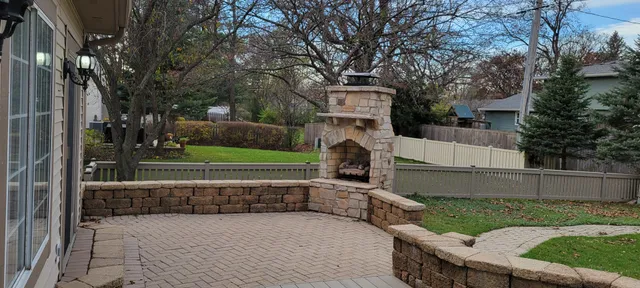 $3,300 | 260 Shipland Drive, Crystal Lake, IL 60012