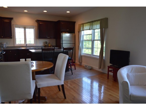 90 Mountain Village Road, Unit 96 Windham, NH 03087 - Photo 8 of 15 Gallery Image 8