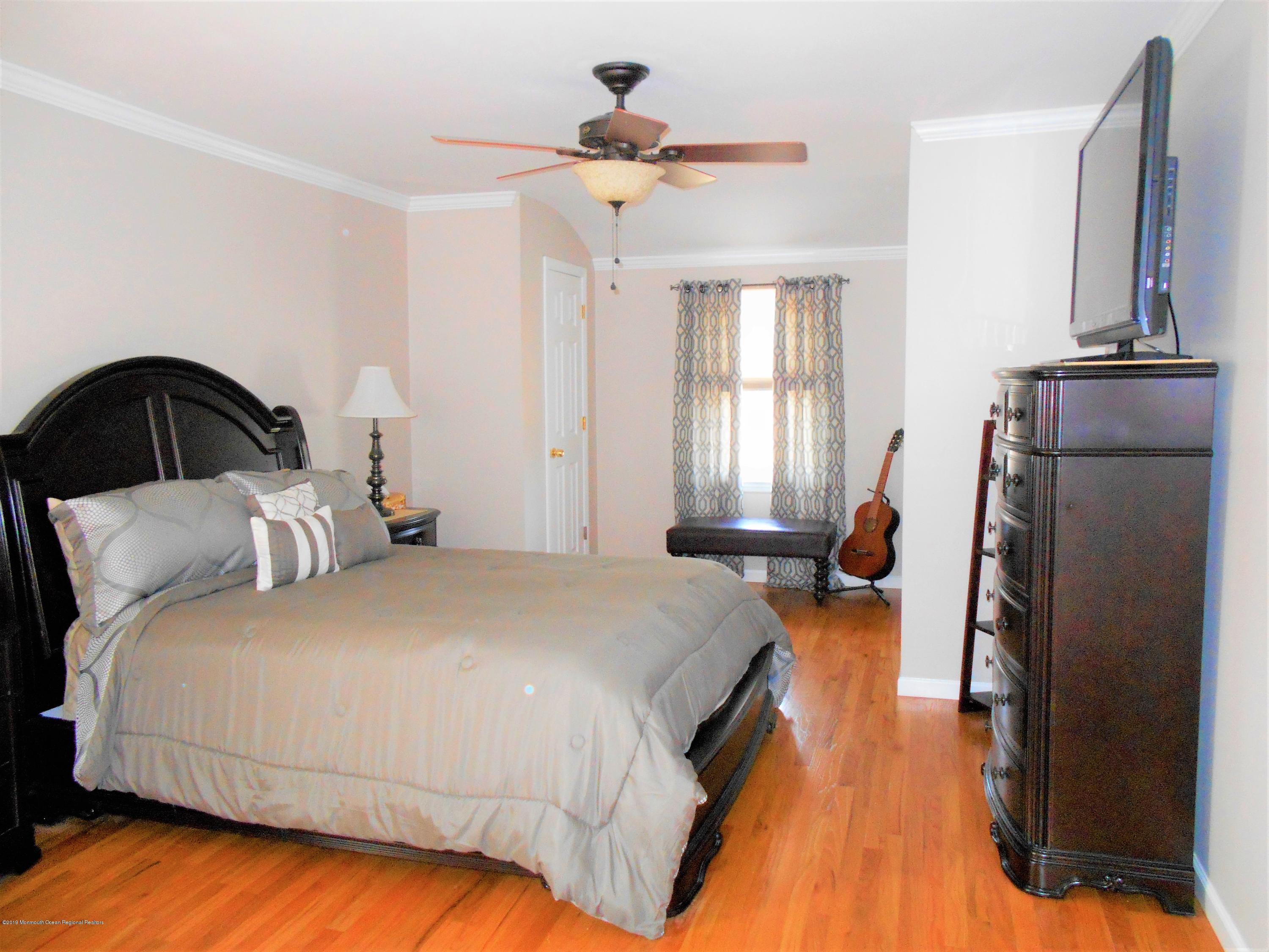 131 Lancaster Road Freehold, NJ 07728 - Photo 7 of 42 131 Master