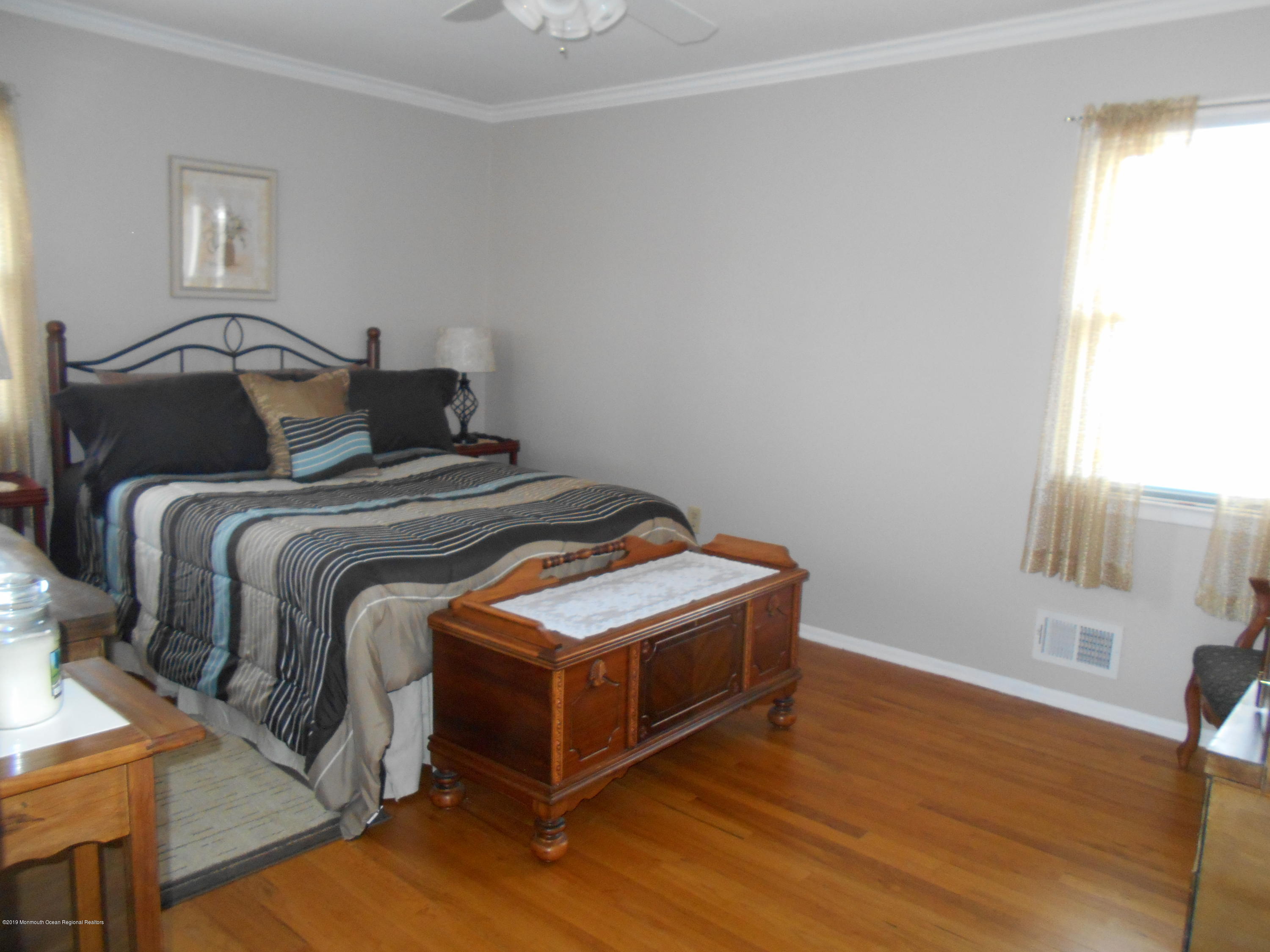 131 Lancaster Road Freehold, NJ 07728 - Photo 9 of 42 DSCN7057