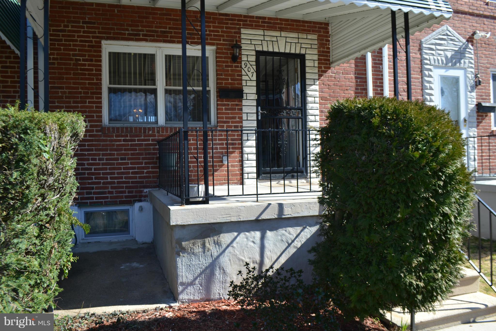 907 Coleridge Road Baltimore, MD 21229 - Photo 2 of 23 Exterior (Front)