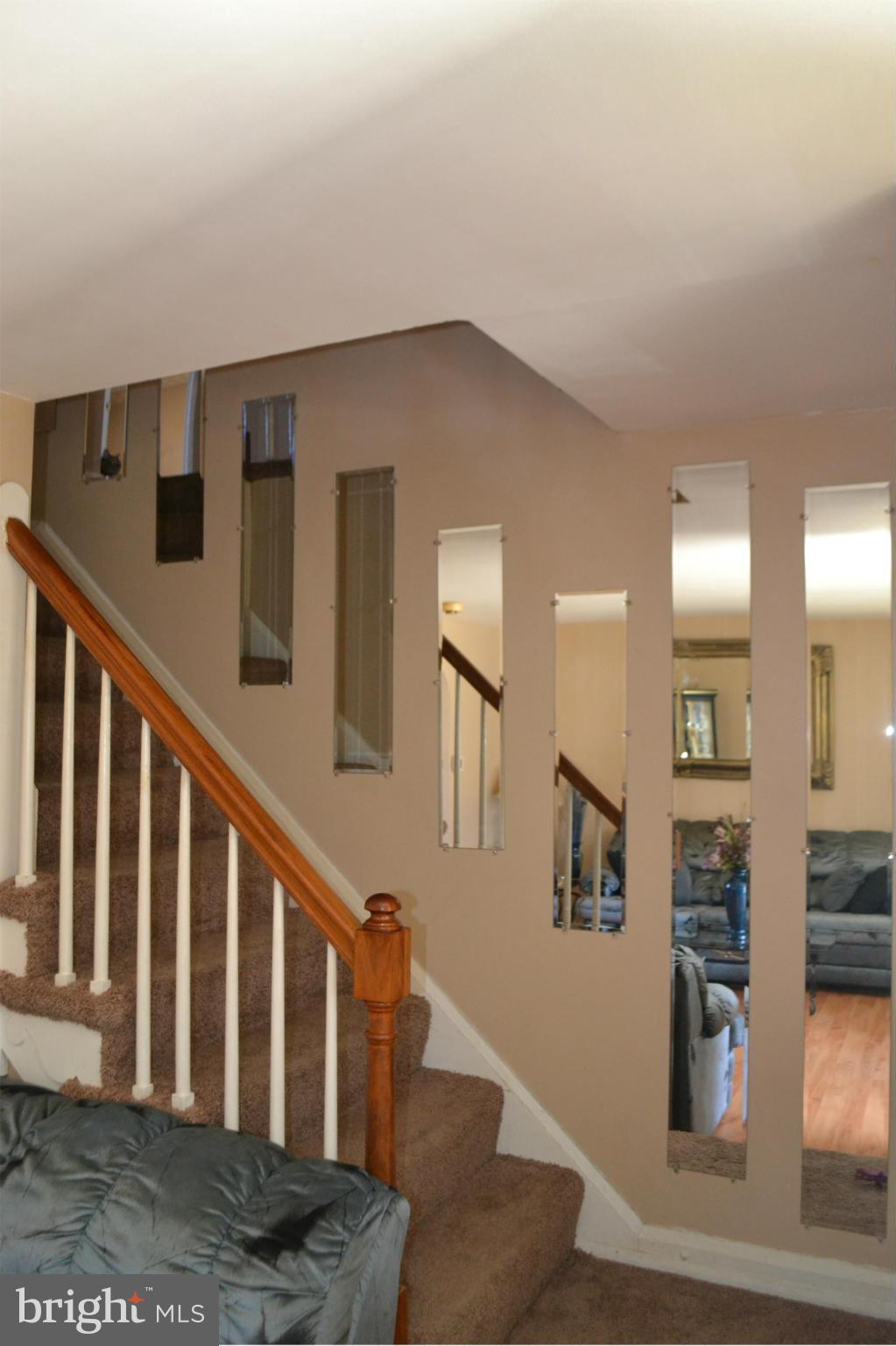 907 Coleridge Road Baltimore, MD 21229 - Photo 17 of 23 Interior (General)