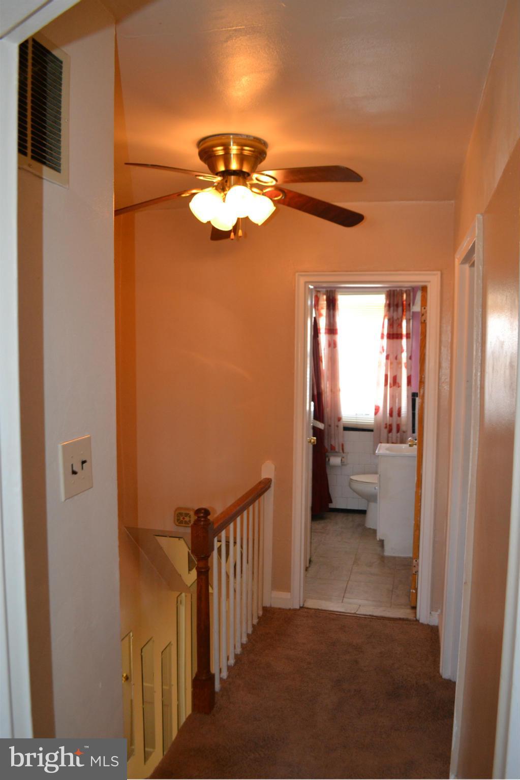 907 Coleridge Road Baltimore, MD 21229 - Photo 18 of 23 Interior (General)
