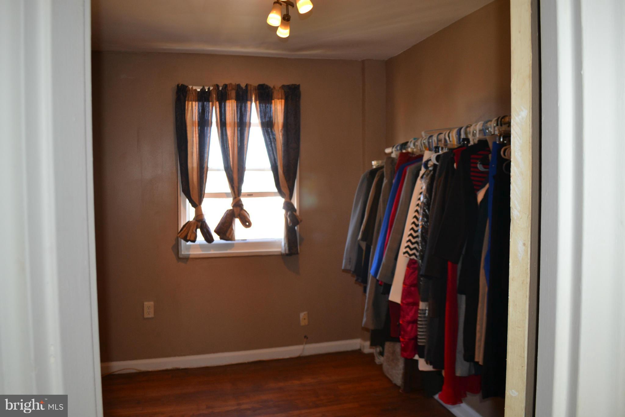 907 Coleridge Road Baltimore, MD 21229 - Photo 21 of 23 Bedroom