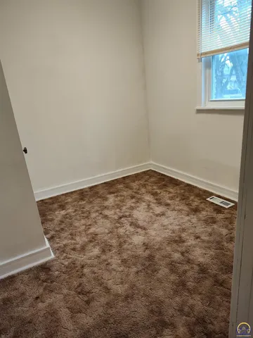 $125,000 | 215 New Jersey Avenue, Holton, KS 66436