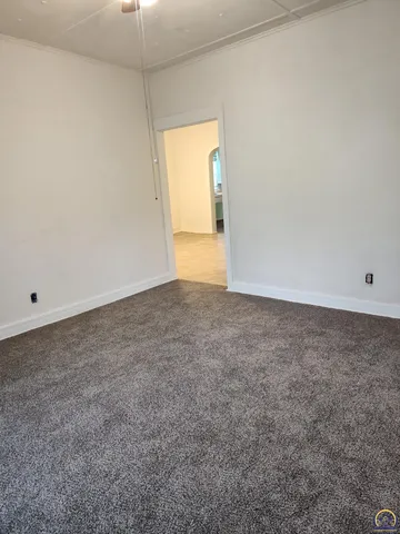 $125,000 | 215 New Jersey Avenue, Holton, KS 66436