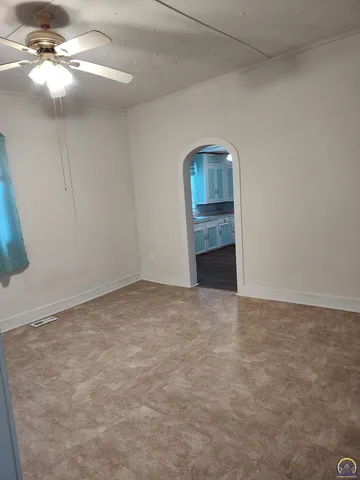 $125,000 | 215 New Jersey Avenue, Holton, KS 66436