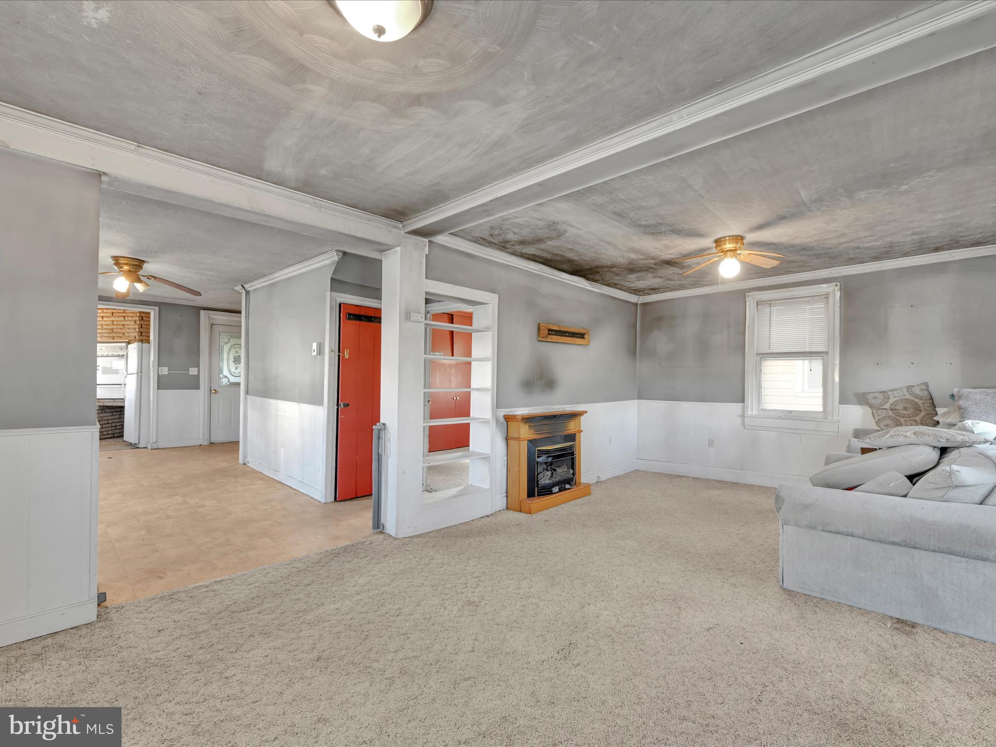 522 Prescott Road Lebanon, PA 17042 - Photo 6 of 51 Living Room