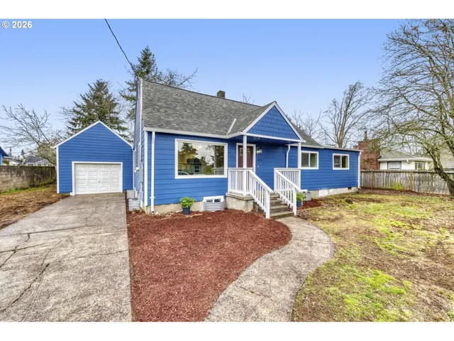 $520,000 | 7843 Southeast Henderson Court, Portland, OR 97206