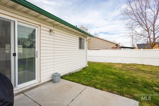 $364,999 | 2150 Bishop Avenue, Fruitland, ID 83619