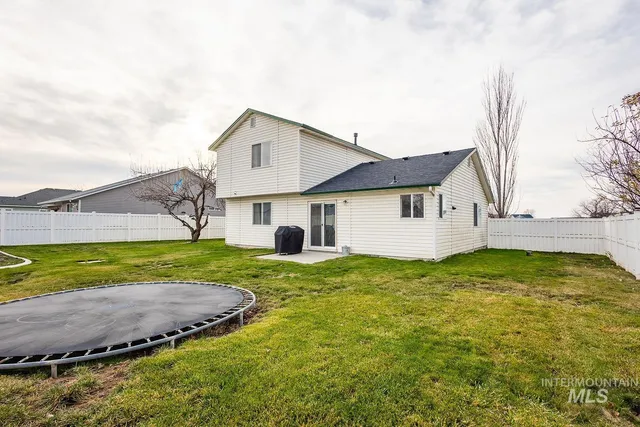 $364,999 | 2150 Bishop Avenue, Fruitland, ID 83619