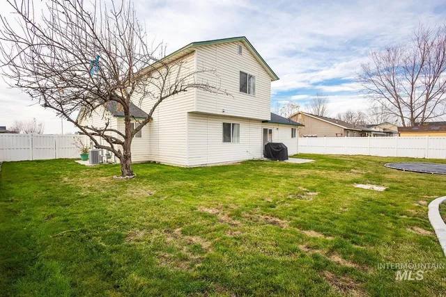 $364,999 | 2150 Bishop Avenue, Fruitland, ID 83619