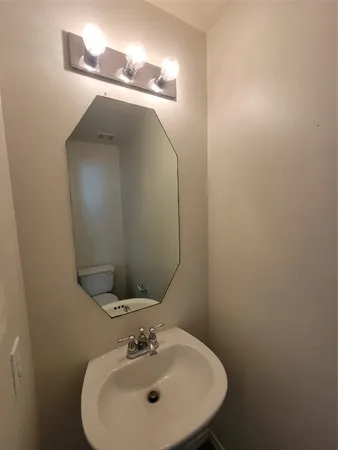 $1,850 | 2410 Lakecrest Village Court, Katy, TX 77493