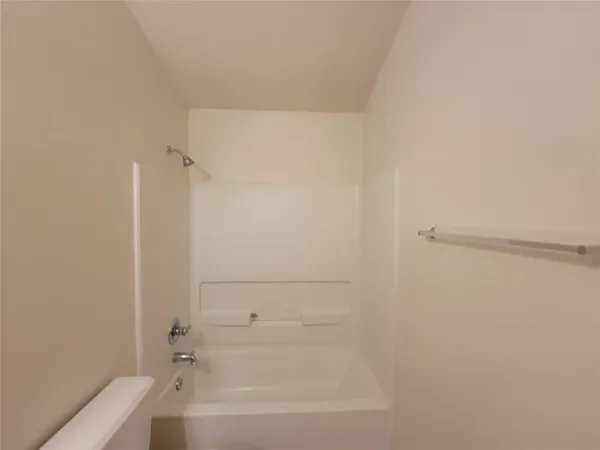 $1,850 | 2410 Lakecrest Village Court, Katy, TX 77493