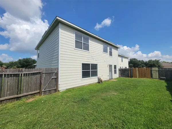 $1,850 | 2410 Lakecrest Village Court, Katy, TX 77493