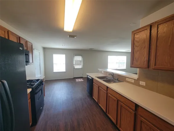 $1,850 | 2410 Lakecrest Village Court, Katy, TX 77493