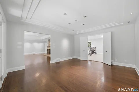 $2,695,000 | 18 Linda Lane, Darien, CT 06820