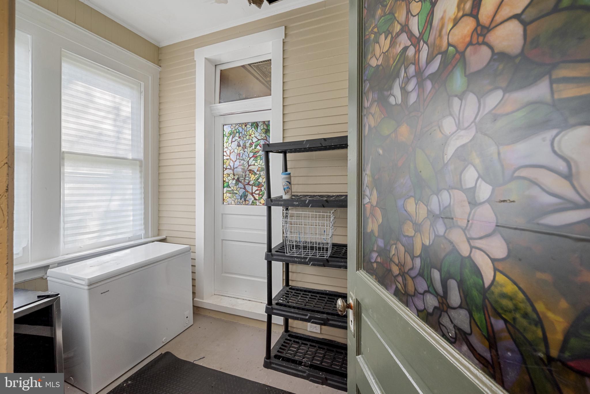 121 West Springettsbury Avenue York, PA 17403 - Photo 13 of 40