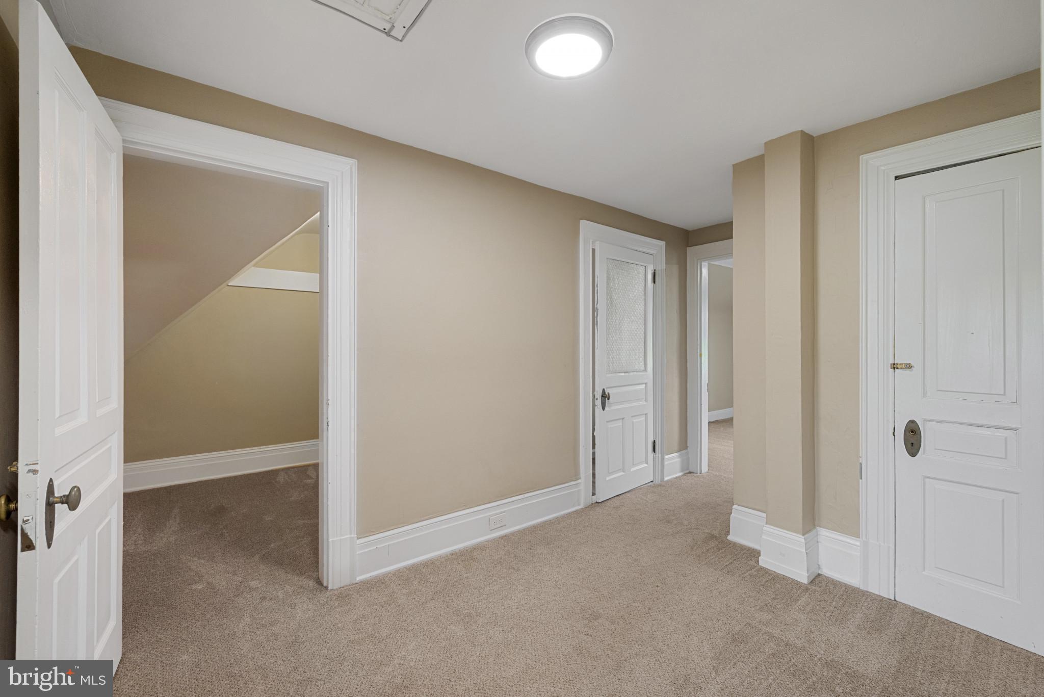 121 West Springettsbury Avenue York, PA 17403 - Photo 28 of 40