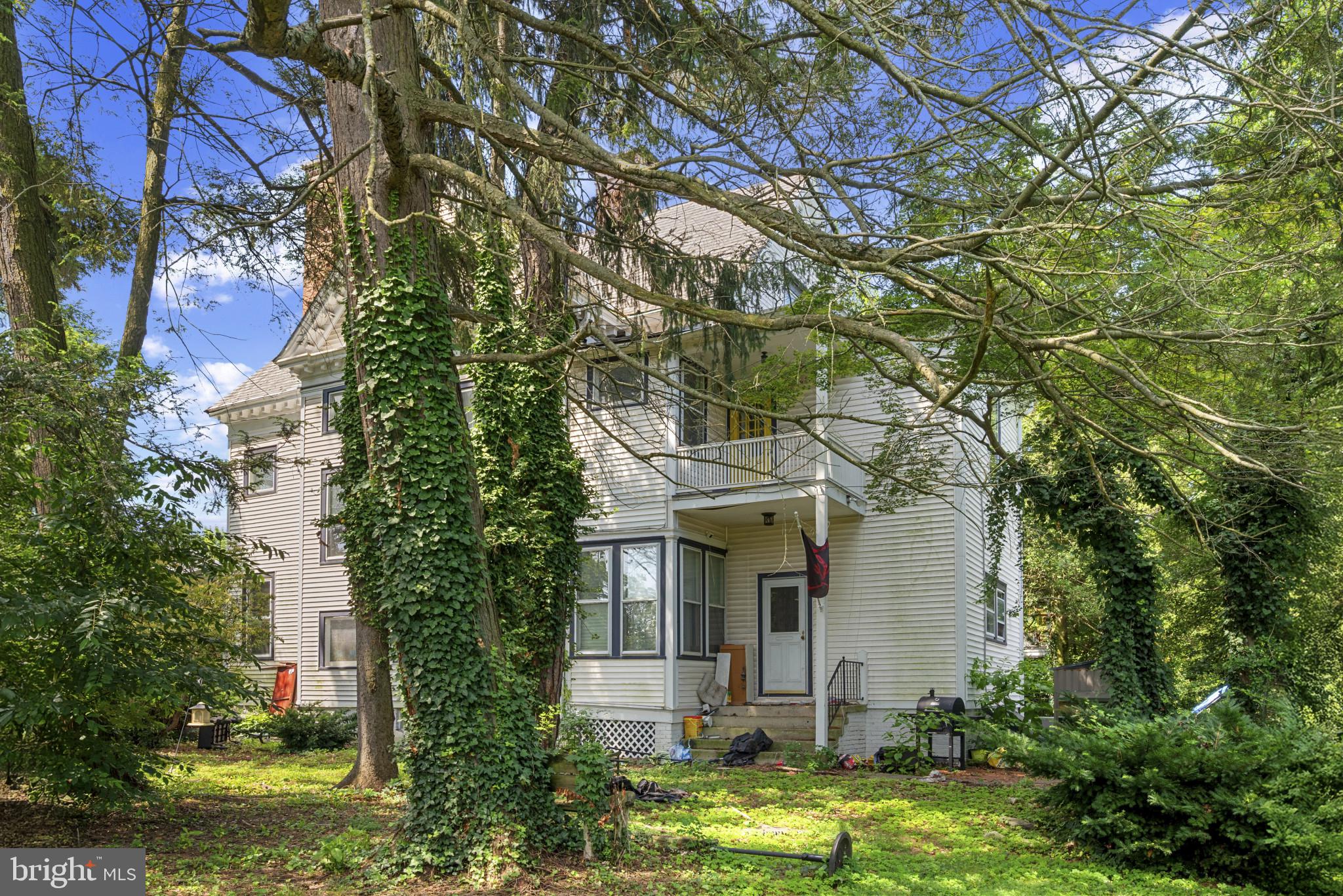 121 West Springettsbury Avenue York, PA 17403 - Photo 35 of 40