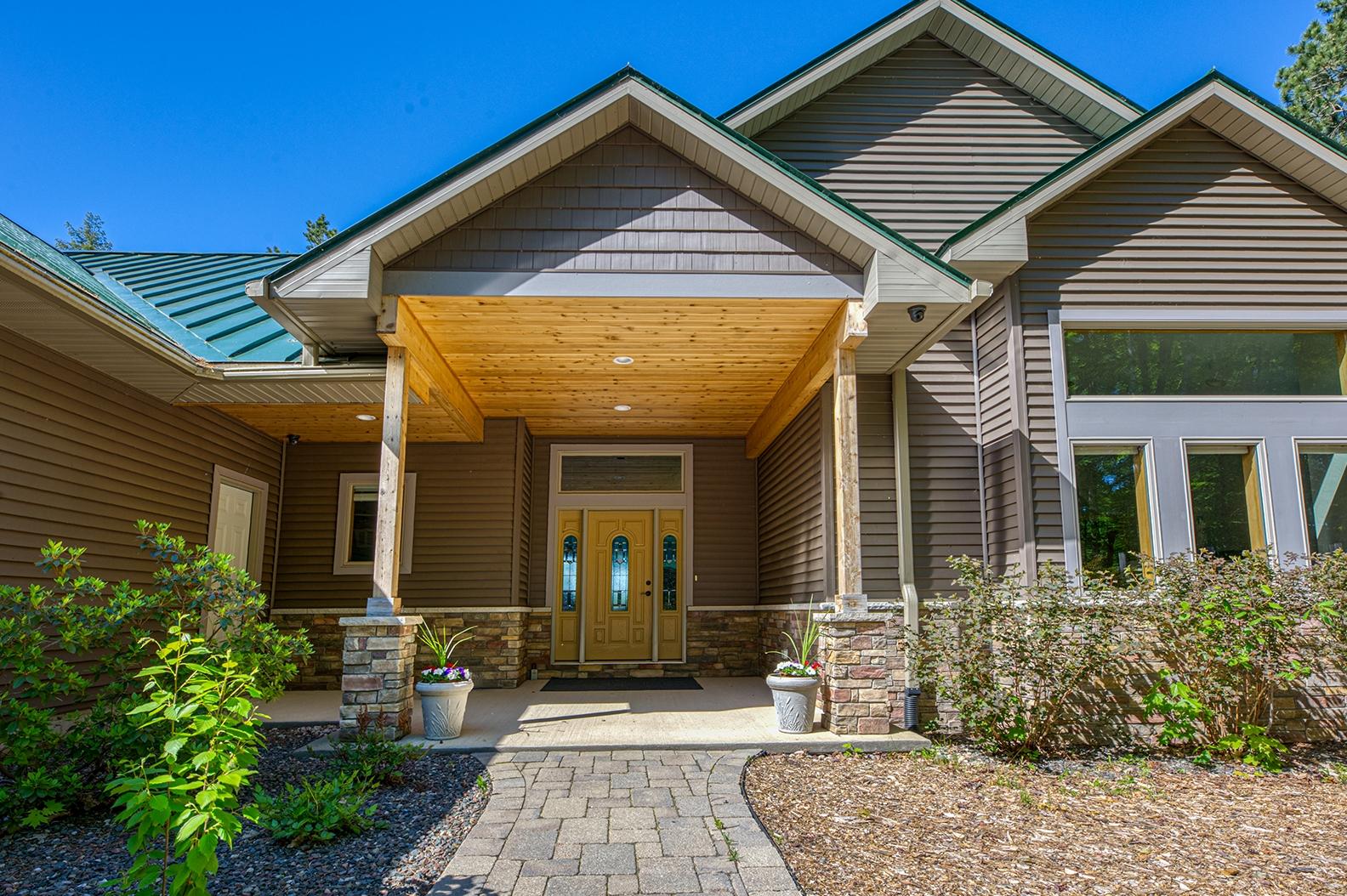 8221 Trails End Road, Unit WHOLE Land O'Lakes, WI 54540 - Photo 11 of 65 Gallery Image 11