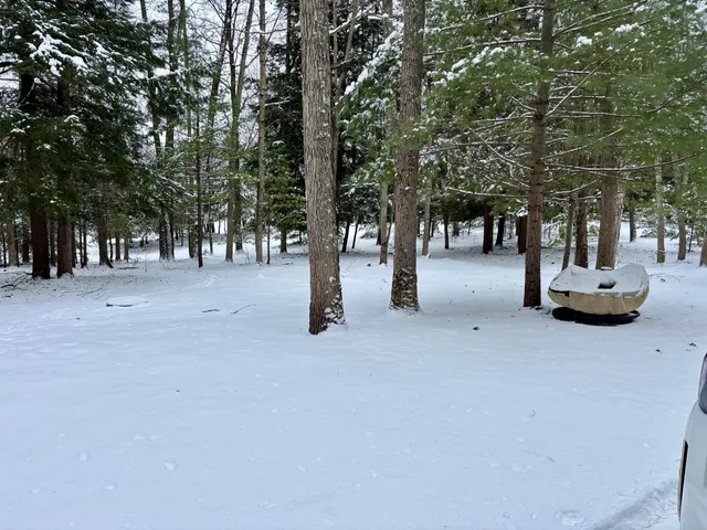 $79,900 | 1089 Greensview Drive, Manistee, MI 49660